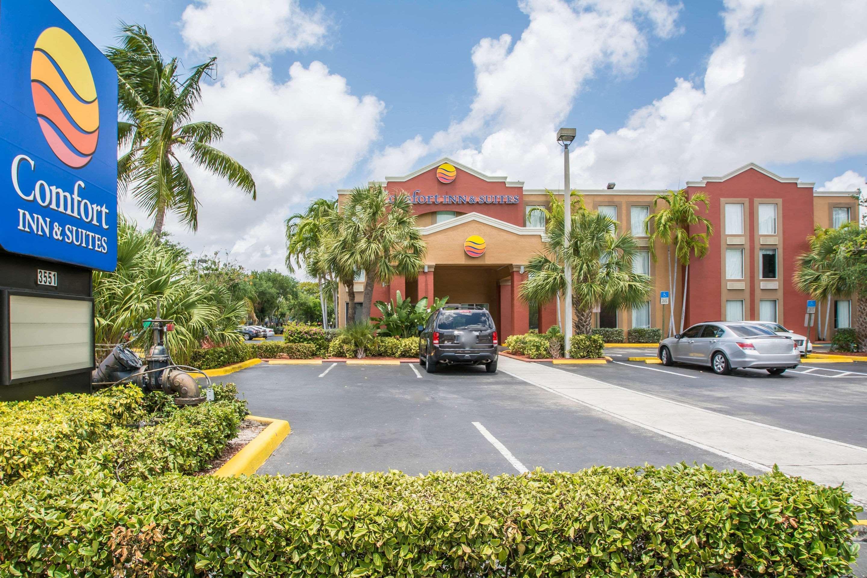 Comfort Inn & Suites Fort Lauderdale West Turnpike Lauderdale Lakes Exteriér fotografie