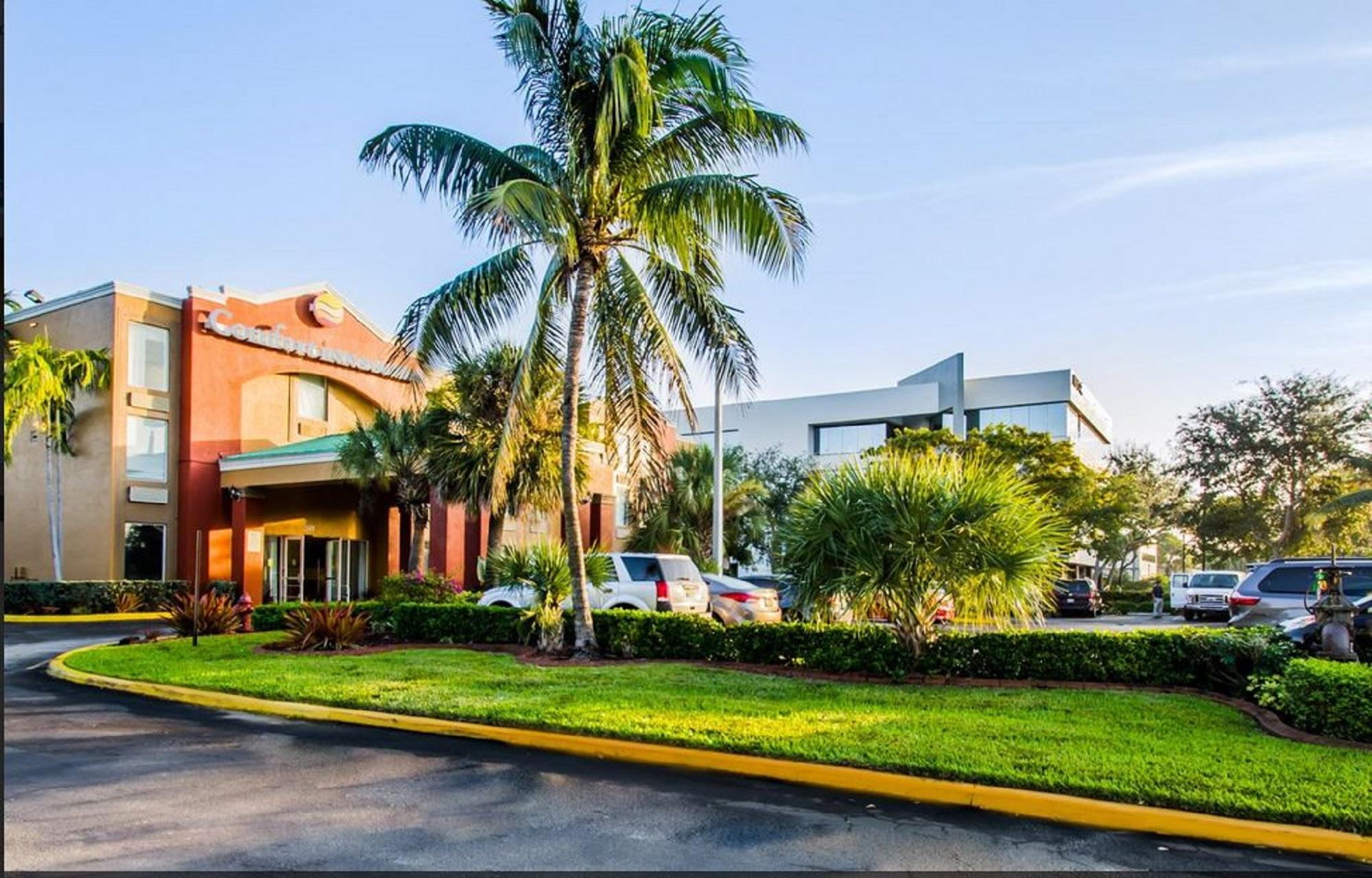 Comfort Inn & Suites Fort Lauderdale West Turnpike Lauderdale Lakes Exteriér fotografie